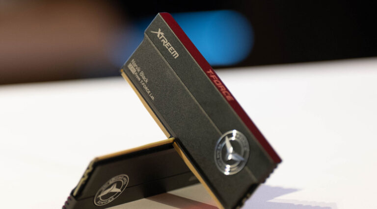 TeamGroup Xtreem DDR5 7200CL34