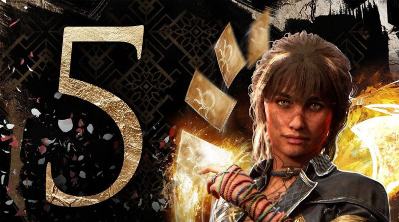 Número "5" dorado destacado con una mujer joven de cabello oscuro y vestimenta moderna, rodeada de elementos artísticos abstractos.