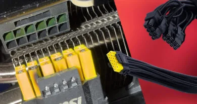 Conector de 16 pines de MSI, mostrando pines amarillos y cables negros sobre un fondo rojo, resaltando el problema de compatibilidad.