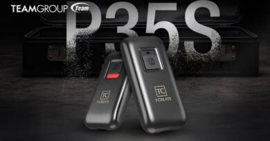 SSD externo T-CREATE EXPERT P35S de Teamgroup, color negro con detalles en rojo, destacado sobre un fondo oscuro.