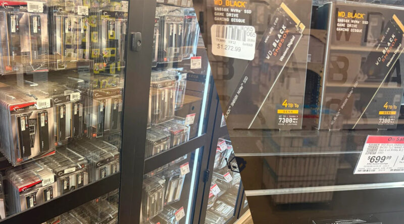 Estantes llenos de unidades SSD y RAM en Micro Center, con precios destacados y etiquetas de oferta en un entorno de tienda tecnológica.