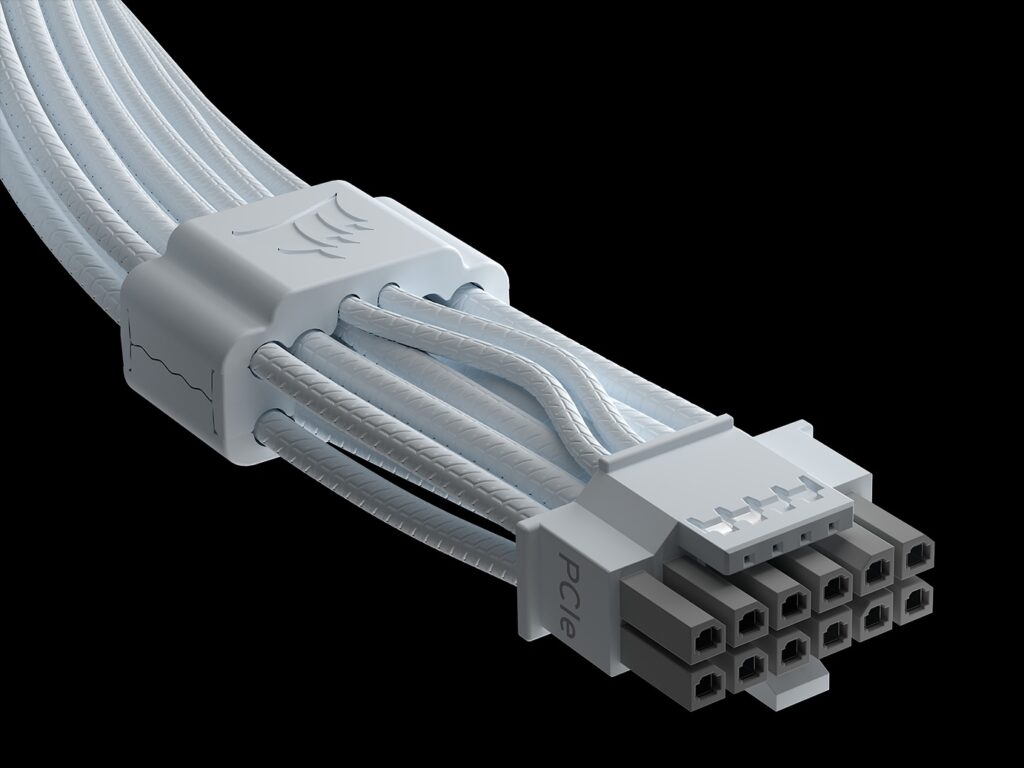 Conector de 16 pines en color blanco con cables trenzados, diseñado para GPUs, mostrando detalles de su estructura y diseño.