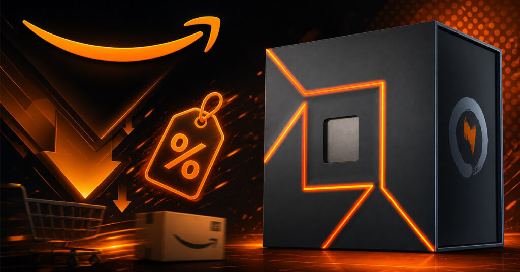 Caja negra con un procesador en el centro, adornada con luces naranjas, junto a un icono de Amazon y un símbolo de descuento.