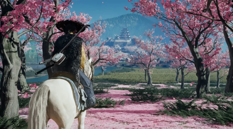 Caballero montando un caballo blanco entre cerezos en flores rosas, con un castillo en el fondo y montañas azules al horizonte.