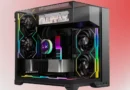 Gabinete Micro-ATX negro con diseño de doble cámara, iluminación RGB, seis ventiladores visibles y espacio para radiadores de 360 mm.