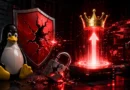 Un pingüino representando Linux junto a un escudo roto rojo, una cerradura y una corona dorada sobre un fondo tecnológico oscuro.