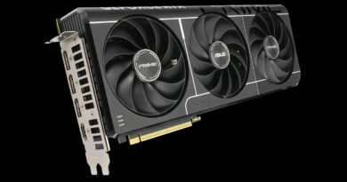 Tarjeta gráfica ASUS GeForce RTX 5080 con diseño en negro y plata, equipada con tres ventiladores y múltiples puertos de conexión.