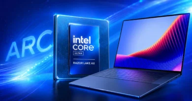 Procesador Intel Core Ultra Razor Lake AX destacado junto a un laptop moderno, con fondo azul brillante y gráficos vibrantes.