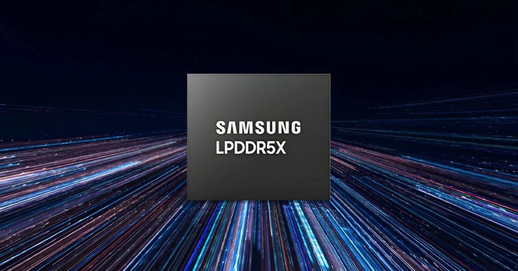Logo de Samsung en un chip LPDDR5X sobre un fondo abstracto con rayos de luz en tonos azules y púrpuras.