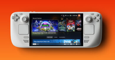 Consola Steam Deck OLED en un fondo naranja, mostrando la interfaz de juegos recientes con títulos como "Teenage Mutant Ninja Turtles".