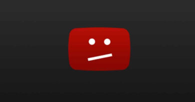 Icono de YouTube con fondo negro, presenta el logotipo rojo y una expresión facial de descontento con dos puntos y una línea.