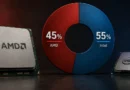 Procesador AMD destacado sobre fondo oscuro, junto a gráfico de pastel en rojo y azul mostrando 45% para AMD y 55% para Intel.
