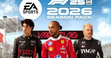 Tres pilotos de Fórmula 1 posan en un fondo de circuito, con el logo de EA Sports. Colores rojo, negro y blanco predominan en la imagen.