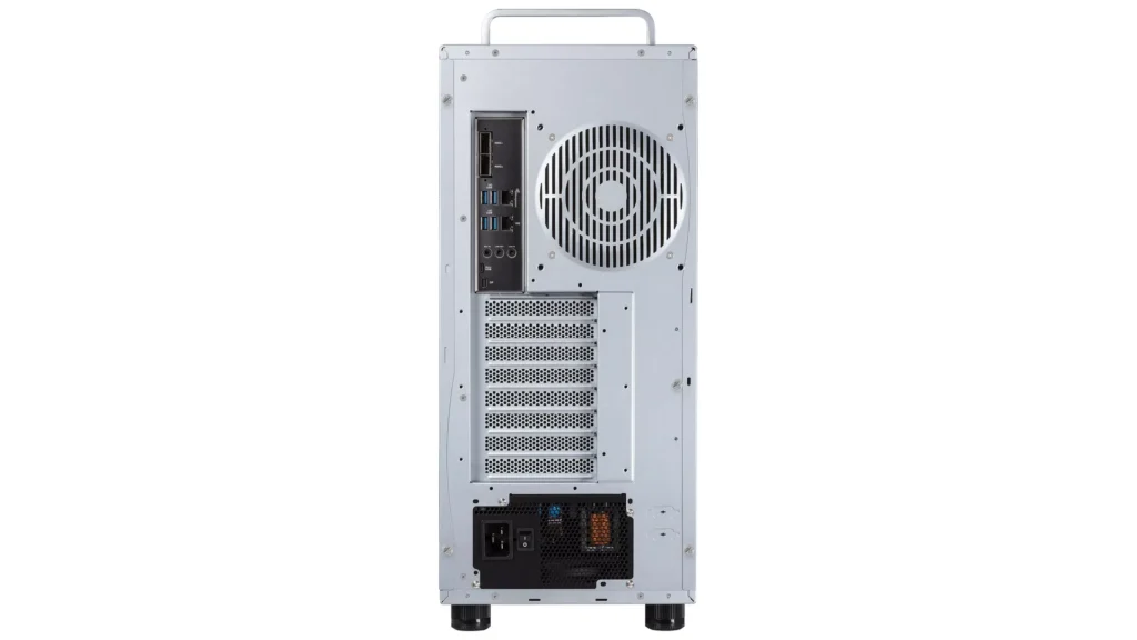 Vista trasera de un gabinete de PC, mostrando puertos de conexión y sistema de ventilación. Ideal para configuraciones de hardware.