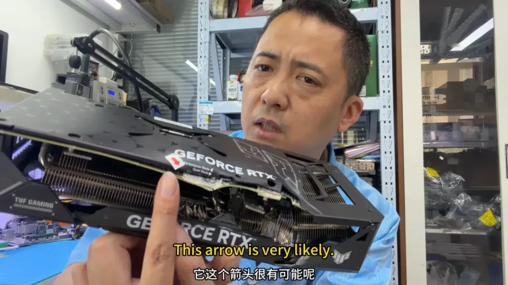 RTX 4070 SUPER dañada tras un martillazo, mostrando la resistencia de sus componentes en un entorno de pruebas.