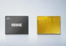 HBM4E de SK hynix, muestra de memoria con 48 GB y 16 Gbps por pin, resaltando su diseño innovador.