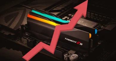Memoria RAM Trident Z5 con gráfico ascendente, representando el aumento en precios de DRAM según UBS.