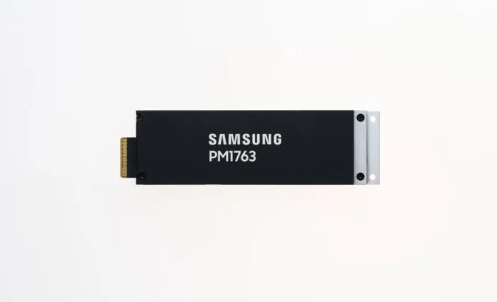 SSD PM1763 de Samsung, un dispositivo PCIe 6.0 diseñado para servidores de inteligencia artificial.