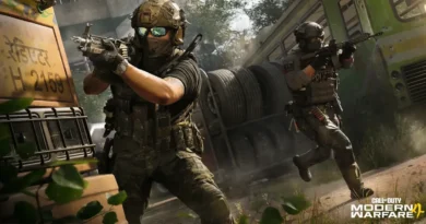 Dos soldados en uniforme táctico de Call of Duty: Modern Warfare, armados y en posición de combate en un entorno urbano.