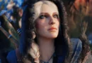 Personaje femenino de The Witcher 4, con capucha, en un entorno natural detallado. Gráficos mejorados por CDPR y Epic.